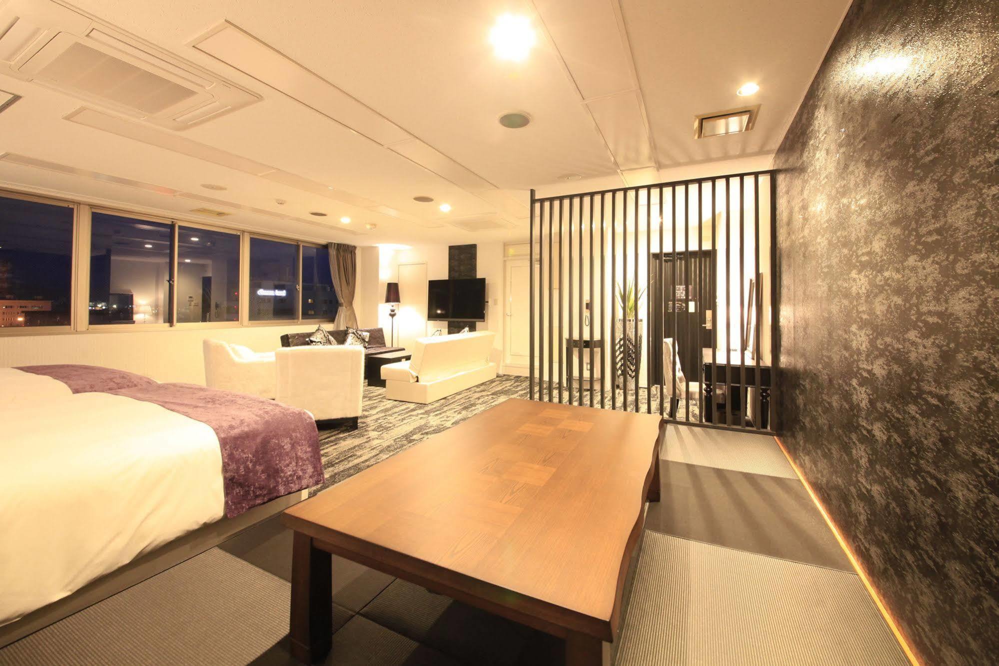 Centurion Hotel Villa Suite Fukui Ekimae Esterno foto